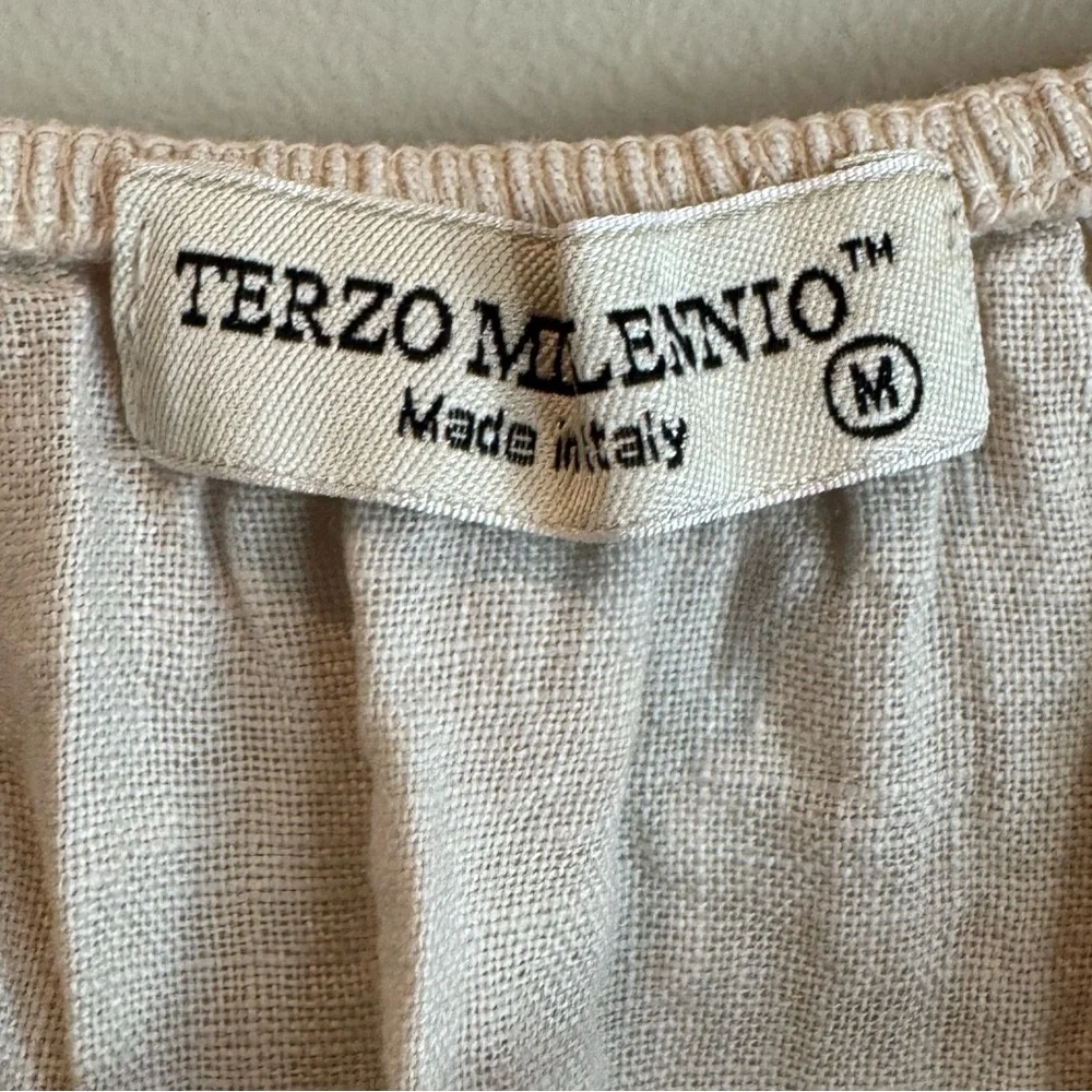 Women’s Terzo Millennio Made in Italy 100% Linen
Top Beige Cream Size Medium - Picture 4 of 4